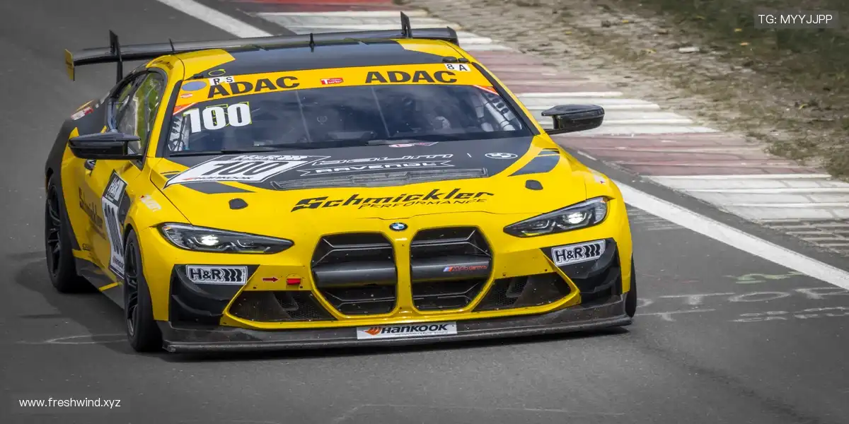 球迷的第二主场，🎯 从球星同款到限量周边，一网打尽你的热爱！